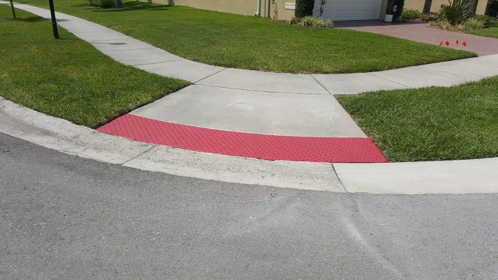 detectable warnings