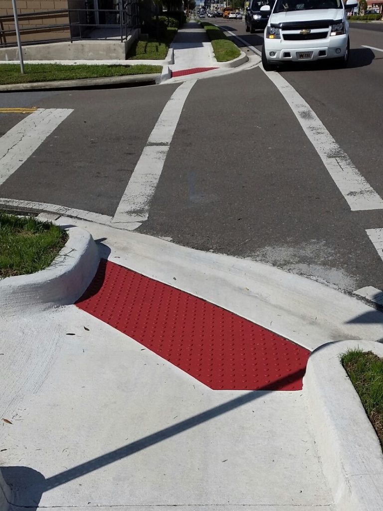 detectable warnings