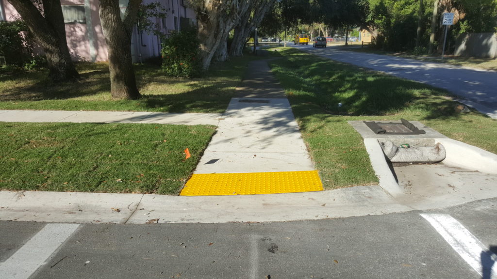 detectable warnings