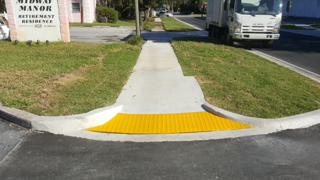 detectable warnings