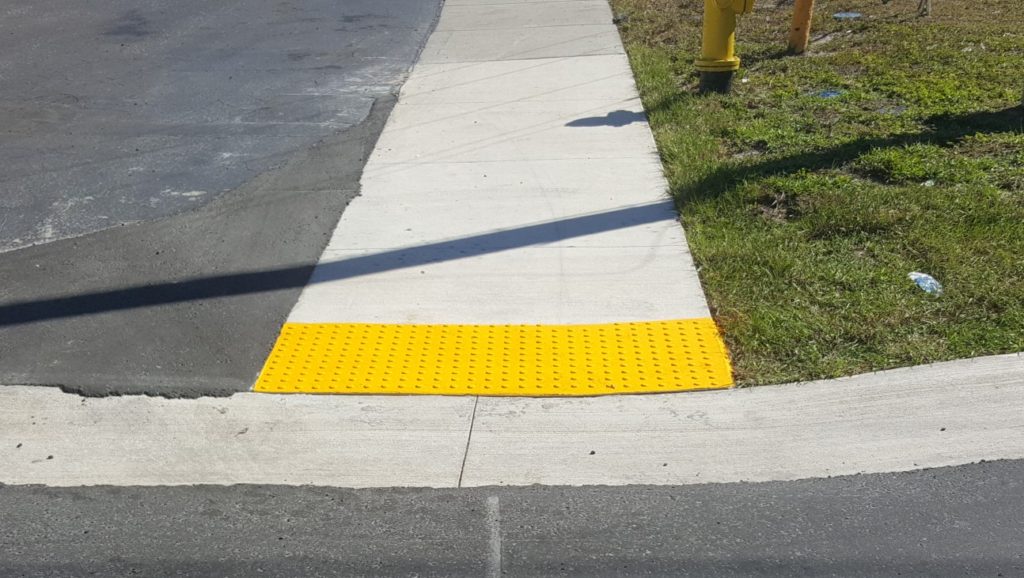 detectable warnings